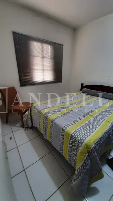 Casa com 2 quartos à venda, 99m2 em Araraquara - SP - imagem 4 Foto 4 de Casa com 2 quartos à venda, 99m2 em Araraquara - SP