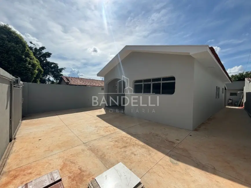 Casa com 4 quartos à venda, 189m2 em Vila Santana, Araraquara - SP - imagem 4 Foto 4 de Casa com 4 quartos à venda, 189m2 em Vila Santana, Araraquara - SP