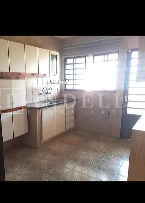 Foto 4 de Casa com 3 quartos à venda, 123m2 em Jardim Adalgisa, Araraquara - SP