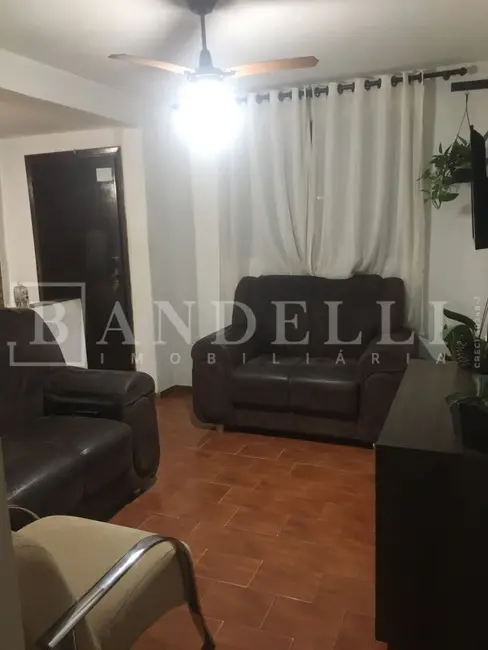 Casa com 3 quartos à venda, 101m2 em Doutor Tancredo de Almeida Neves, Araraquara - SP - imagem 4 Foto 4 de Casa com 3 quartos à venda, 101m2 em Doutor Tancredo de Almeida Neves, Araraquara - SP