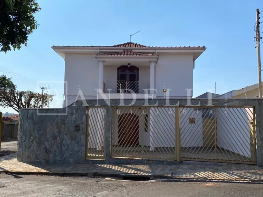 Foto 1 de Casa com 4 quartos à venda e para alugar, 285m2 em Vila José Bonifácio, Araraquara - SP