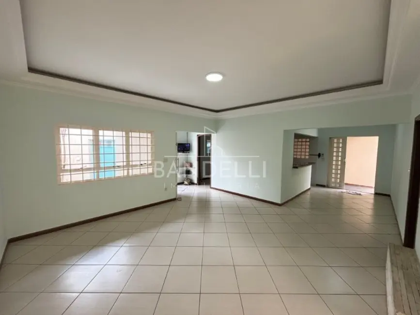 Casa com 3 quartos à venda e para alugar, 254m2 em Vila Harmonia, Araraquara - SP - imagem 4 Foto 4 de Casa com 3 quartos à venda e para alugar, 254m2 em Vila Harmonia, Araraquara - SP