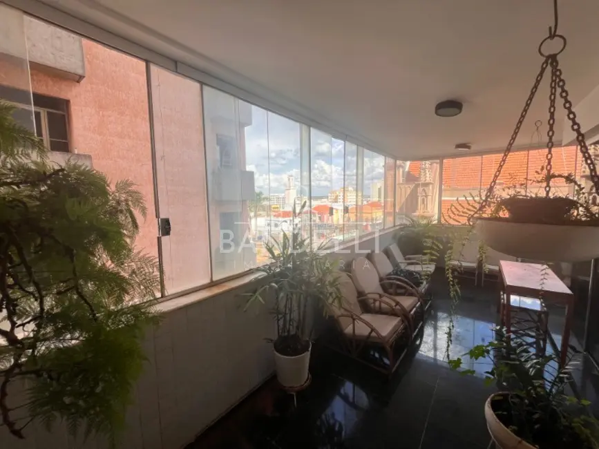 Foto 3 de Apartamento com 3 quartos para alugar, 312m2 em Centro, Araraquara - SP