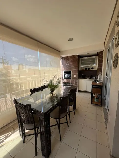 Apartamento com 2 quartos à venda, 103m2 em Centro, Araraquara - SP - imagem 5 Foto 5 de Apartamento com 2 quartos à venda, 103m2 em Centro, Araraquara - SP