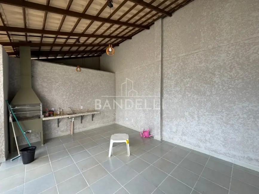 Apartamento com 2 quartos para alugar, 47m2 em Jardim Panorama, Araraquara - SP - imagem 3 Foto 3 de Apartamento com 2 quartos para alugar, 47m2 em Jardim Panorama, Araraquara - SP