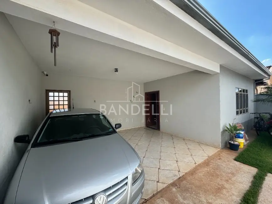 Casa com 3 quartos à venda, 154m2 em Parque Residencial Vale do Sol, Araraquara - SP - imagem 2 Foto 2 de Casa com 3 quartos à venda, 154m2 em Parque Residencial Vale do Sol, Araraquara - SP