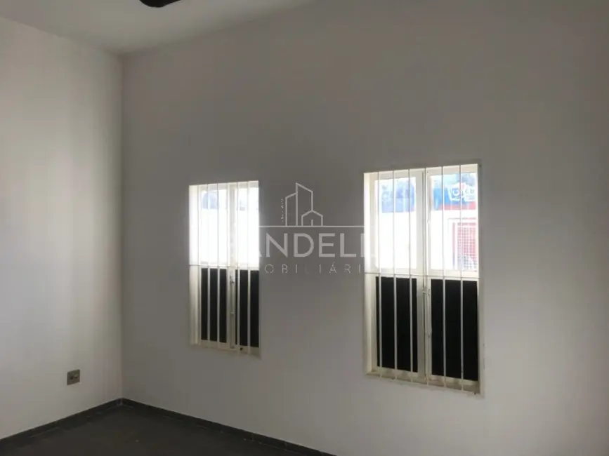 Sala Comercial à venda, 200m2 em Centro, Araraquara - SP - imagem 3 Foto 3 de Sala Comercial à venda, 200m2 em Centro, Araraquara - SP