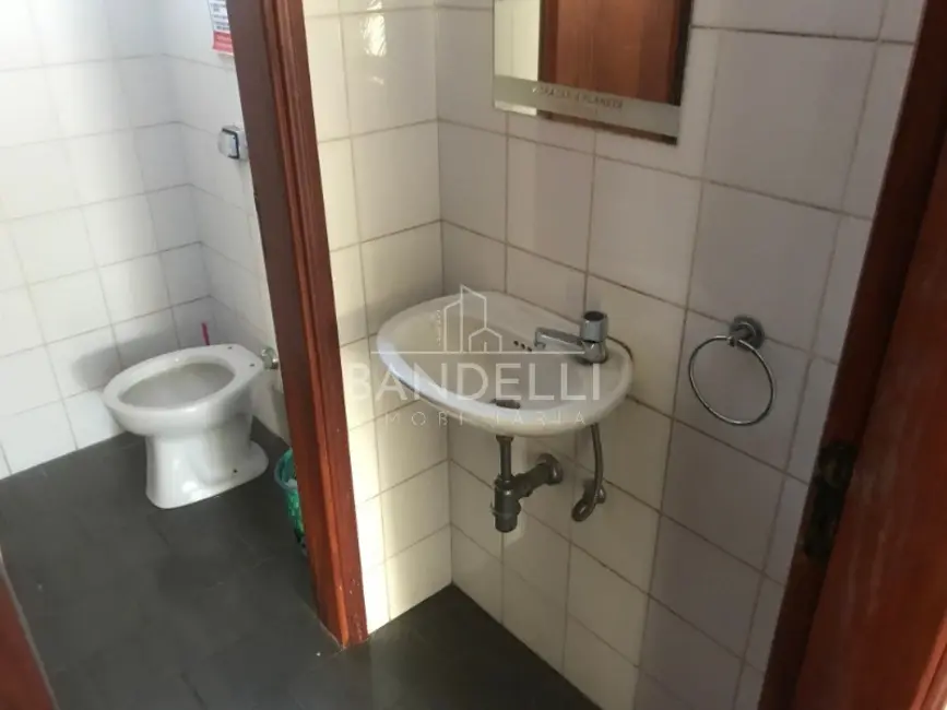 Sala Comercial à venda, 200m2 em Centro, Araraquara - SP - imagem 9 Foto 9 de Sala Comercial à venda, 200m2 em Centro, Araraquara - SP