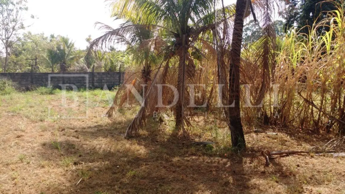 Chácara à venda, 2250m2 em Chácara Velosa, Araraquara - SP - imagem 4 Foto 4 de Chácara à venda, 2250m2 em Chácara Velosa, Araraquara - SP