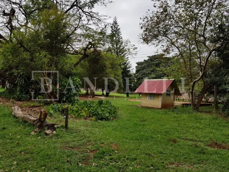 Chácara com 4 quartos à venda, 412m2 em Chácara Velosa, Araraquara - SP - imagem 4 Foto 4 de Chácara com 4 quartos à venda, 412m2 em Chácara Velosa, Araraquara - SP