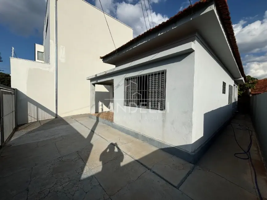 Casa com 2 quartos à venda, 93m2 em Vila Santana, Araraquara - SP - imagem 3 Foto 3 de Casa com 2 quartos à venda, 93m2 em Vila Santana, Araraquara - SP