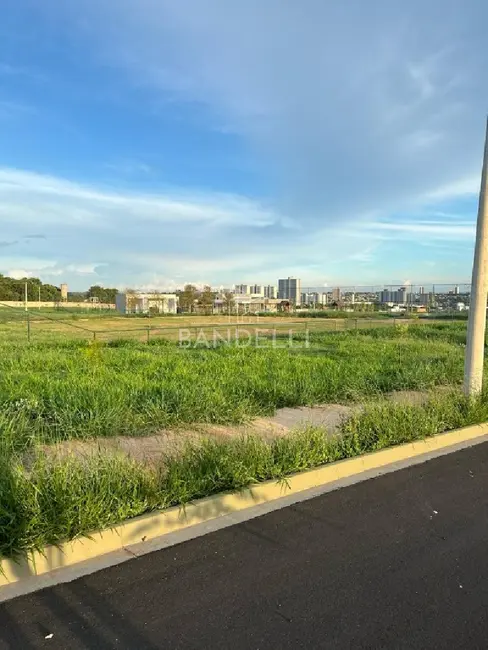 Foto 1 de Terreno / Lote com 3 quartos à venda, 275m2 em Parque Residencial Damha, Araraquara - SP