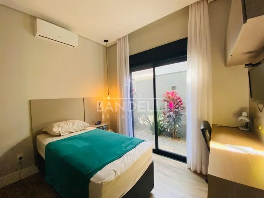Casa de Condomínio com 3 quartos à venda, 205m2 em Araraquara - SP - imagem 4 Foto 4 de Casa de Condomínio com 3 quartos à venda, 205m2 em Araraquara - SP