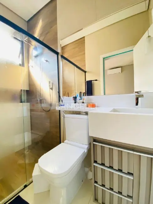 Casa de Condomínio com 3 quartos à venda, 205m2 em Araraquara - SP - imagem 6 Foto 6 de Casa de Condomínio com 3 quartos à venda, 205m2 em Araraquara - SP