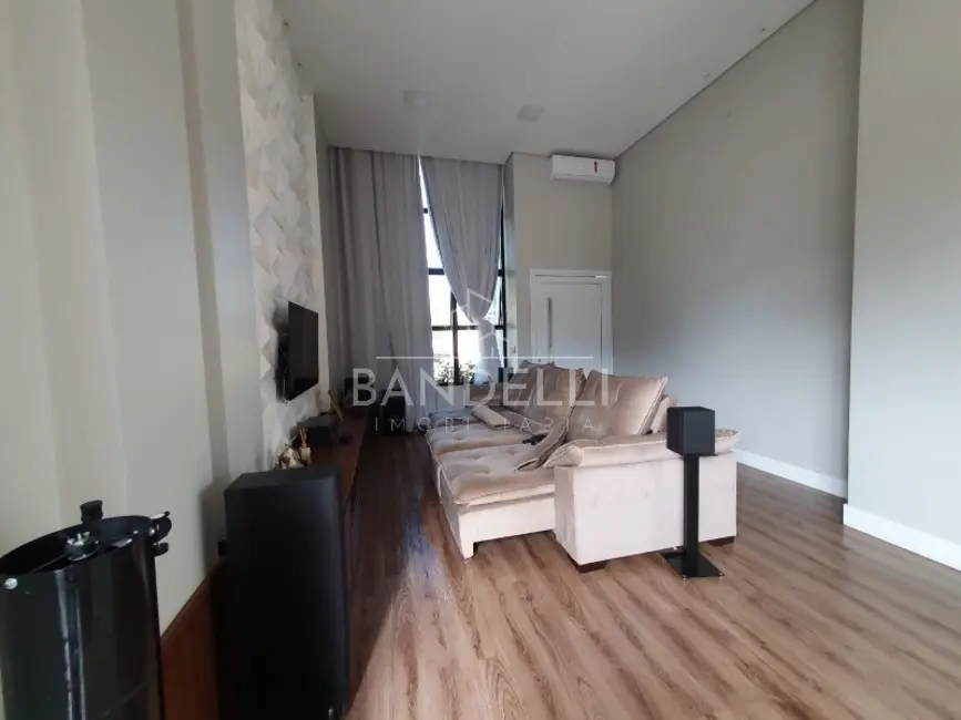 Foto 2 de Casa de Condomínio com 3 quartos à venda, 200m2 em Araraquara - SP