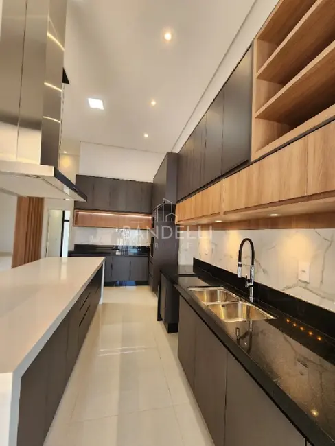 Foto 7 de Casa de Condomínio com 3 quartos à venda, 200m2 em Araraquara - SP