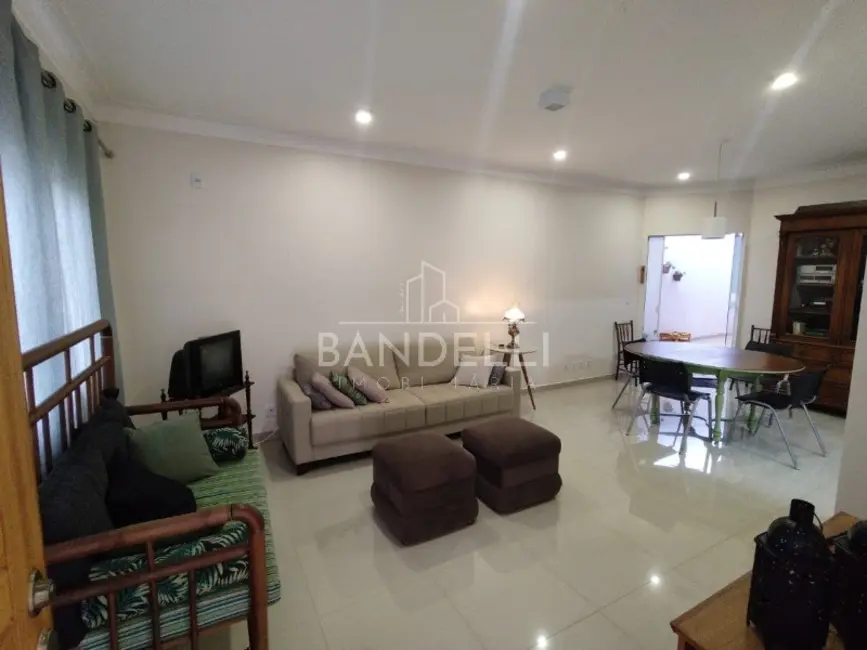 Foto 3 de Casa de Condomínio com 2 quartos à venda, 132m2 em Jardim dos Flamboyants, Araraquara - SP