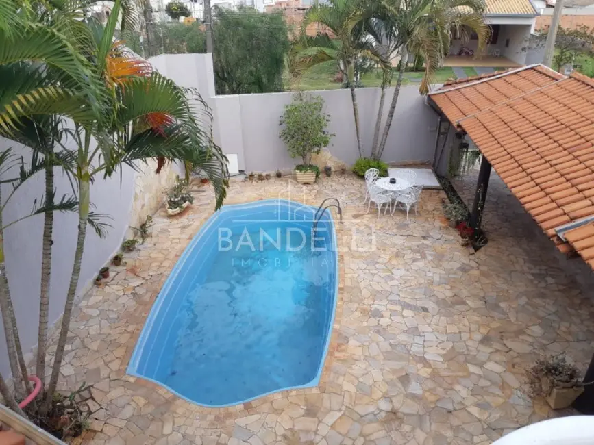 Foto 2 de Casa de Condomínio com 4 quartos à venda, 246m2 em Araraquara - SP