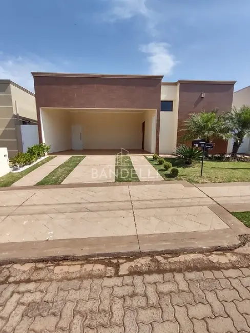 Casa de Condomínio com 3 quartos à venda, 360m2 em Condomínio Buona Vita, Araraquara - SP - imagem 1 Foto 1 de Casa de Condomínio com 3 quartos à venda, 360m2 em Condomínio Buona Vita, Araraquara - SP