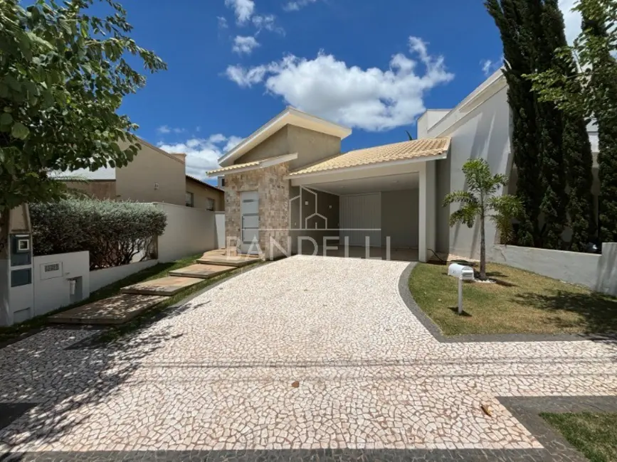 Foto 2 de Casa de Condomínio com 3 quartos à venda, 160m2 em Araraquara - SP