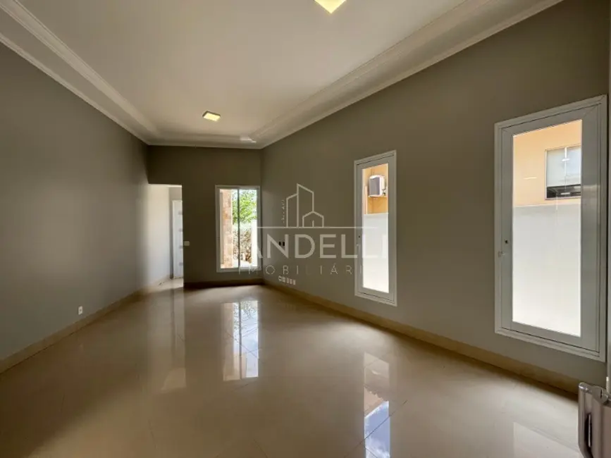 Casa de Condomínio com 3 quartos à venda, 160m2 em Residencial Village Damha II, Araraquara - SP - imagem 7 Foto 7 de Casa de Condomínio com 3 quartos à venda, 160m2 em Residencial Village Damha II, Araraquara - SP