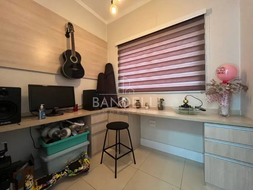 Foto 6 de Casa de Condomínio com 3 quartos à venda, 162m2 em Parque Residencial Damha, Araraquara - SP