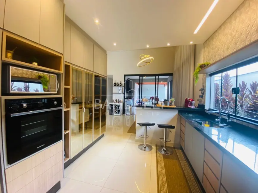 Casa de Condomínio com 3 quartos à venda e para alugar, 224m2 em Araraquara - SP - imagem 6 Foto 6 de Casa de Condomínio com 3 quartos à venda e para alugar, 224m2 em Araraquara - SP