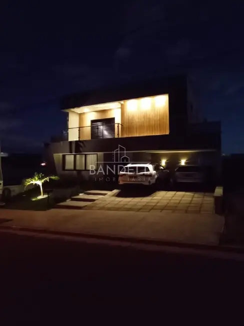 Casa de Condomínio com 3 quartos à venda, 244m2 em Residencial Village Damha II, Araraquara - SP - imagem 5 Foto 5 de Casa de Condomínio com 3 quartos à venda, 244m2 em Residencial Village Damha II, Araraquara - SP