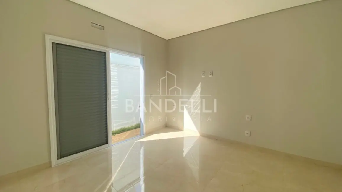Casa de Condomínio com 3 quartos à venda, 150m2 em Residencial Village Damha II, Araraquara - SP - imagem 7 Foto 7 de Casa de Condomínio com 3 quartos à venda, 150m2 em Residencial Village Damha II, Araraquara - SP