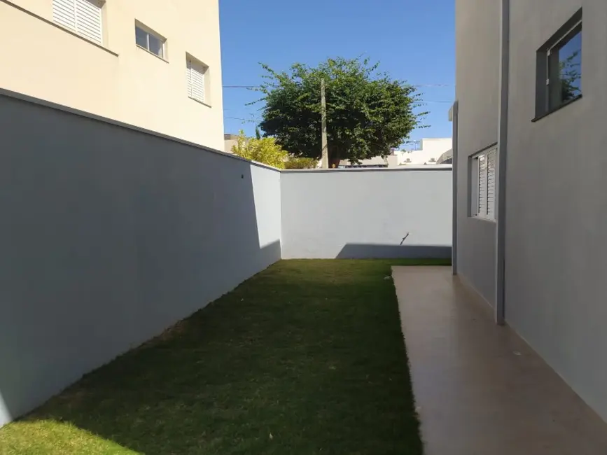 Casa de Condomínio com 3 quartos à venda, 257m2 em Parque Residencial Damha, Araraquara - SP - imagem 9 Foto 9 de Casa de Condomínio com 3 quartos à venda, 257m2 em Parque Residencial Damha, Araraquara - SP