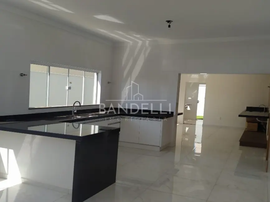 Casa de Condomínio com 3 quartos à venda, 257m2 em Parque Residencial Damha, Araraquara - SP - imagem 4 Foto 4 de Casa de Condomínio com 3 quartos à venda, 257m2 em Parque Residencial Damha, Araraquara - SP