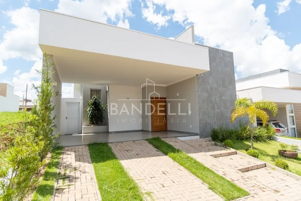 Foto 1 de Casa de Condomínio com 3 quartos à venda e para alugar, 162m2 em Araraquara - SP