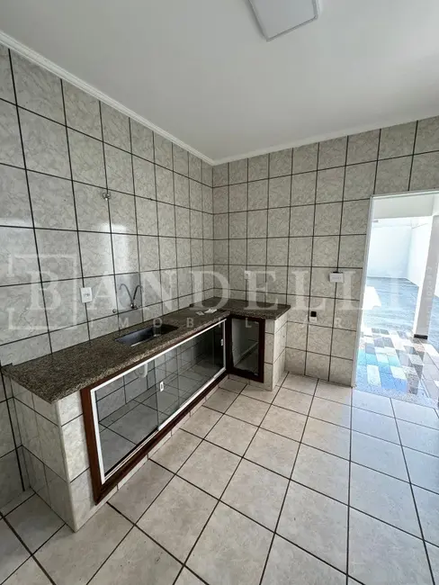 Casa com 3 quartos à venda, 141m2 em Jardim Santa Júlia (Vila Xavier), Araraquara - SP - imagem 9 Foto 9 de Casa com 3 quartos à venda, 141m2 em Jardim Santa Júlia (Vila Xavier), Araraquara - SP