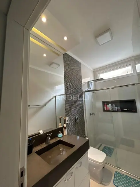 Casa de Condomínio com 3 quartos à venda, 190m2 em Araraquara - SP - imagem 9 Foto 9 de Casa de Condomínio com 3 quartos à venda, 190m2 em Araraquara - SP