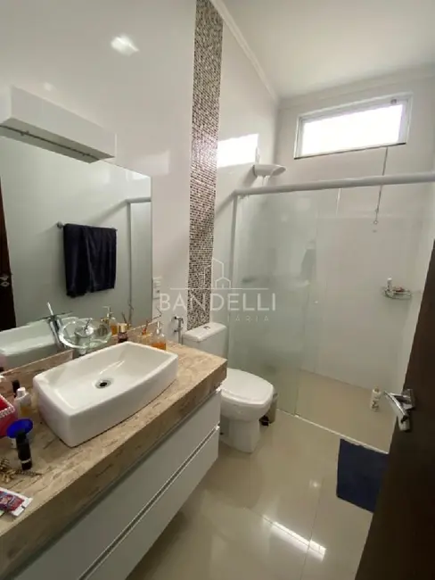 Casa de Condomínio com 3 quartos à venda, 142m2 em Araraquara - SP - imagem 3 Foto 3 de Casa de Condomínio com 3 quartos à venda, 142m2 em Araraquara - SP