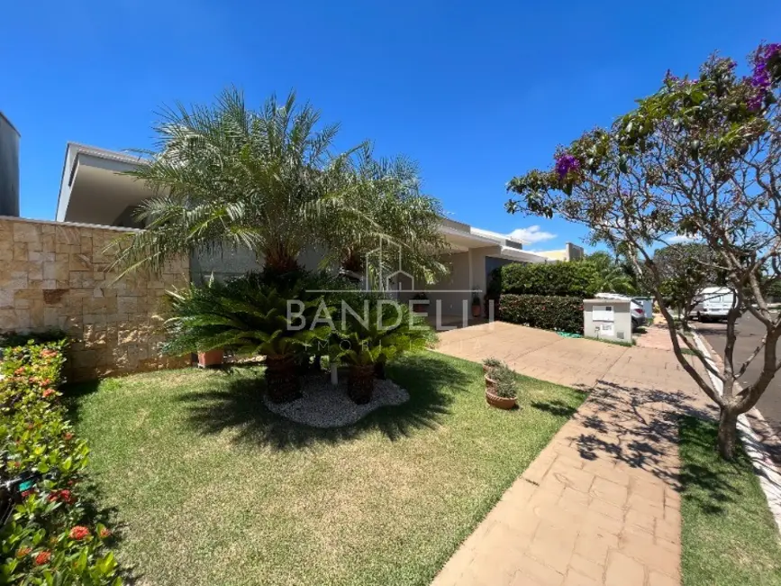 Foto 4 de Casa de Condomínio com 4 quartos à venda, 221m2 em Araraquara - SP