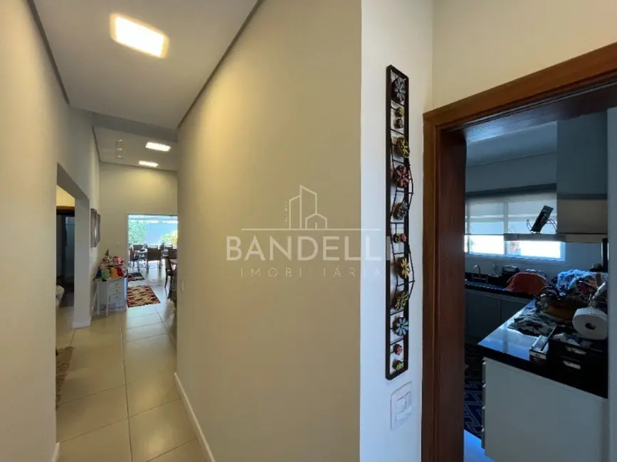 Foto 8 de Casa de Condomínio com 4 quartos à venda, 221m2 em Araraquara - SP