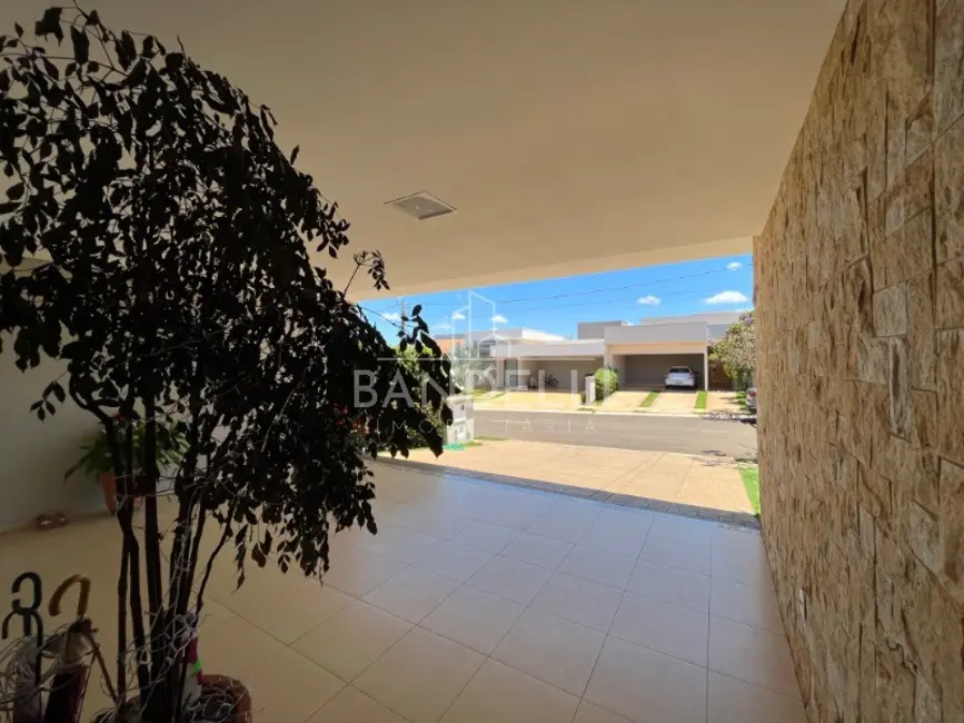 Foto 6 de Casa de Condomínio com 4 quartos à venda, 221m2 em Araraquara - SP