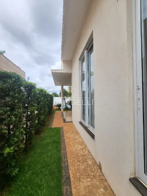 Foto 4 de Casa de Condomínio com 3 quartos à venda e para alugar, 214m2 em Araraquara - SP