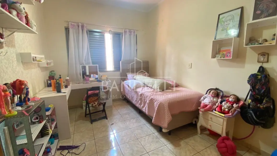 Casa com 3 quartos à venda, 238m2 em Vila Santa Maria (Vila Xavier), Araraquara - SP - imagem 9 Foto 9 de Casa com 3 quartos à venda, 238m2 em Vila Santa Maria (Vila Xavier), Araraquara - SP