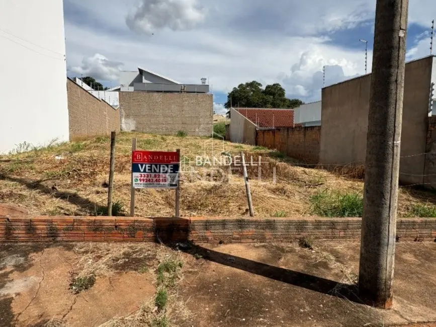 Foto 2 de Terreno / Lote à venda em Jardim Morumbi, Araraquara - SP