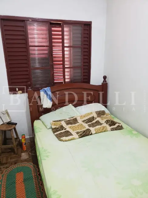 Casa com 2 quartos à venda, 78m2 em Vila Xavier (Vila Xavier), Araraquara - SP - imagem 6 Foto 6 de Casa com 2 quartos à venda, 78m2 em Vila Xavier (Vila Xavier), Araraquara - SP
