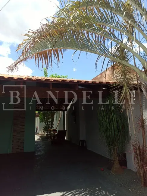 Casa com 3 quartos à venda, 132m2 em Jardim Roberto Selmi Dei, Araraquara - SP - imagem 6 Foto 6 de Casa com 3 quartos à venda, 132m2 em Jardim Roberto Selmi Dei, Araraquara - SP