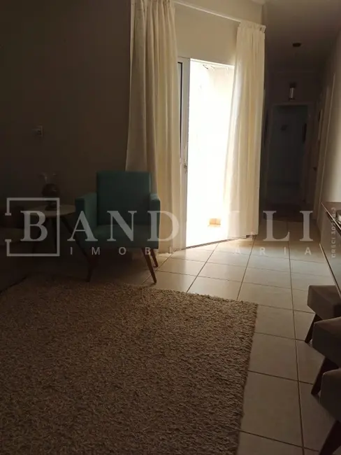 Casa com 3 quartos à venda, 132m2 em Jardim Roberto Selmi Dei, Araraquara - SP - imagem 7 Foto 7 de Casa com 3 quartos à venda, 132m2 em Jardim Roberto Selmi Dei, Araraquara - SP