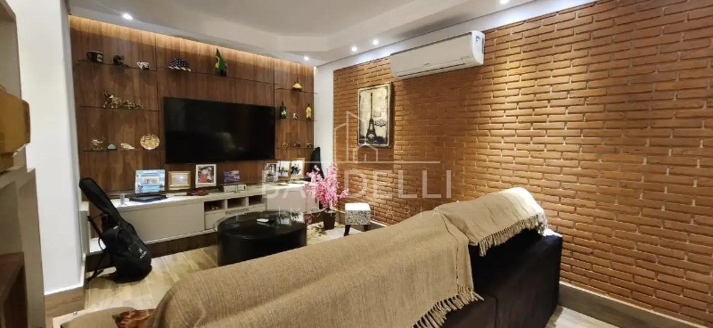Foto 2 de Casa com 5 quartos à venda, 310m2 em Vila Harmonia, Araraquara - SP