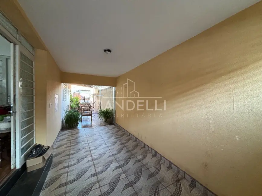 Casa com 3 quartos à venda e para alugar, 182m2 em Jardim do Carmo, Araraquara - SP - imagem 3 Foto 3 de Casa com 3 quartos à venda e para alugar, 182m2 em Jardim do Carmo, Araraquara - SP