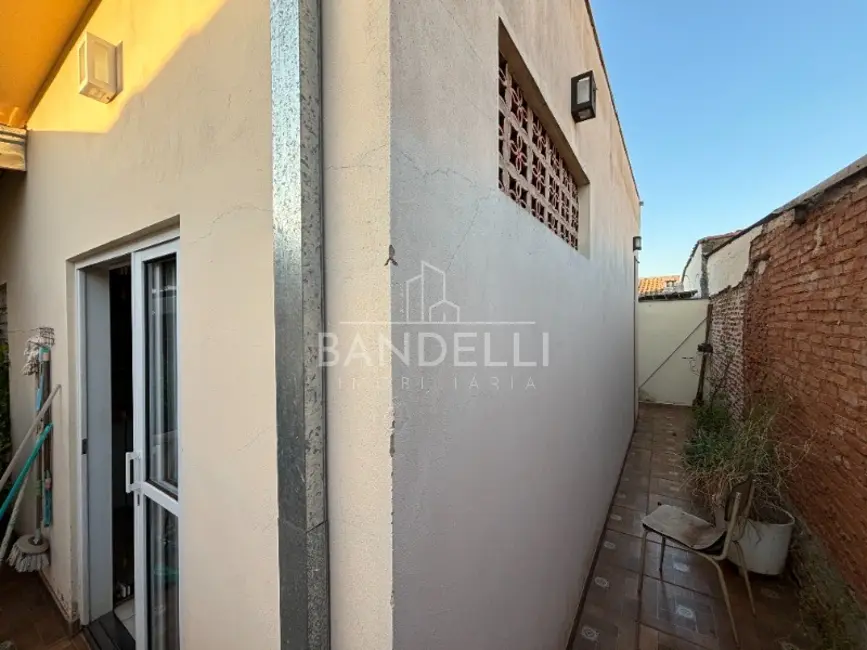 Casa com 3 quartos à venda e para alugar, 182m2 em Jardim do Carmo, Araraquara - SP - imagem 8 Foto 8 de Casa com 3 quartos à venda e para alugar, 182m2 em Jardim do Carmo, Araraquara - SP