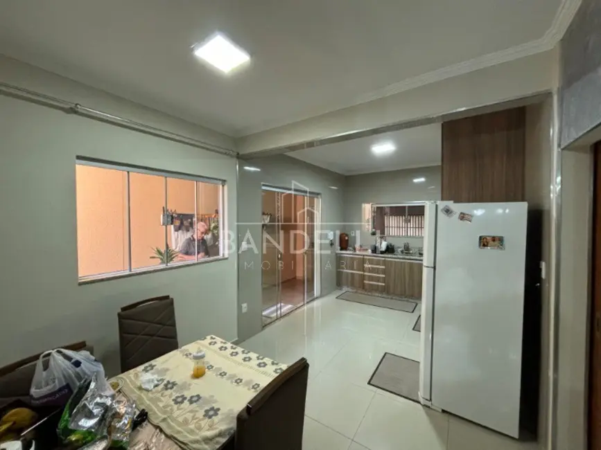 Casa com 3 quartos à venda, 142m2 em Jardim Dumont, Araraquara - SP - imagem 8 Foto 8 de Casa com 3 quartos à venda, 142m2 em Jardim Dumont, Araraquara - SP