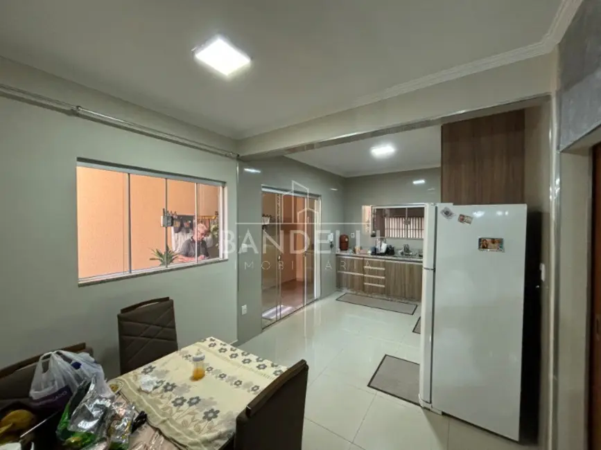 Casa com 3 quartos à venda, 142m2 em Jardim Dumont, Araraquara - SP - imagem 9 Foto 9 de Casa com 3 quartos à venda, 142m2 em Jardim Dumont, Araraquara - SP