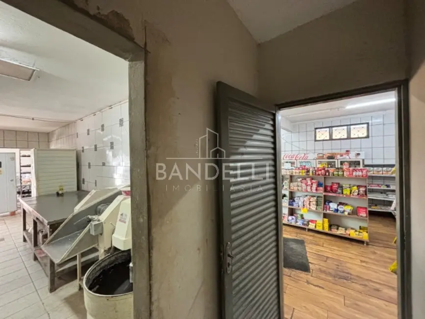 Sala Comercial à venda, 328m2 em Jardim Maria Luiza IV, Araraquara - SP - imagem 3 Foto 3 de Sala Comercial à venda, 328m2 em Jardim Maria Luiza IV, Araraquara - SP